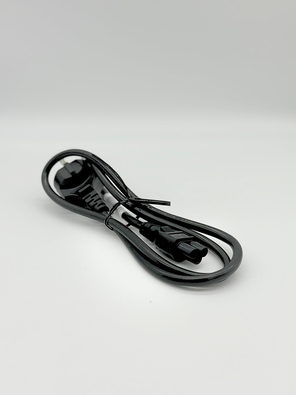 <strong>27.NE307.015</strong><br>Original Acer Stromkabel - CABLE.POWER.CORD.1M.125V.EUR+KOR.BLACK</br>