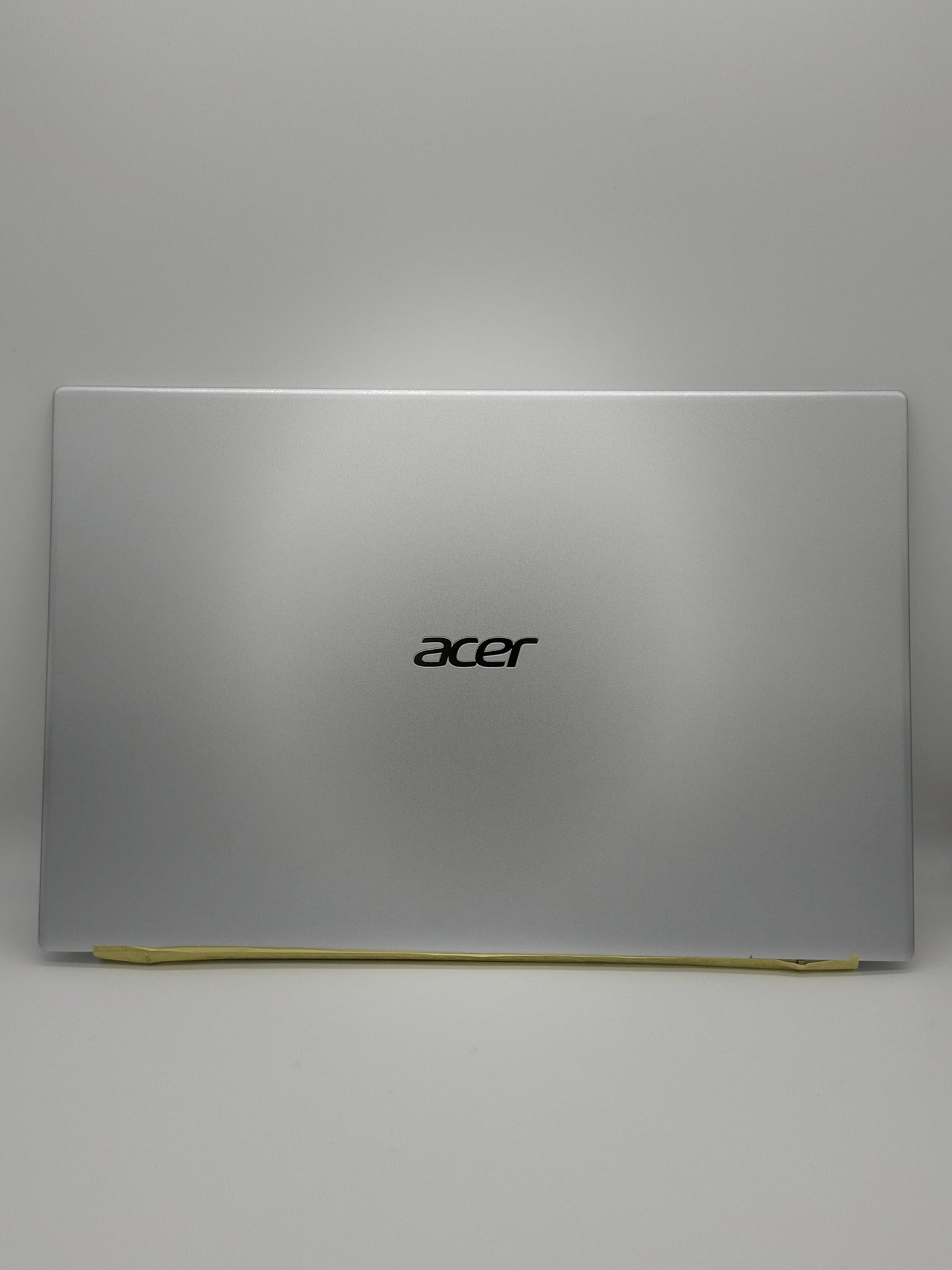 <strong>60.A6MN2.002</strong><br>Original Acer BIldschirmdeckel - COVER.SILVER.LCD</br>