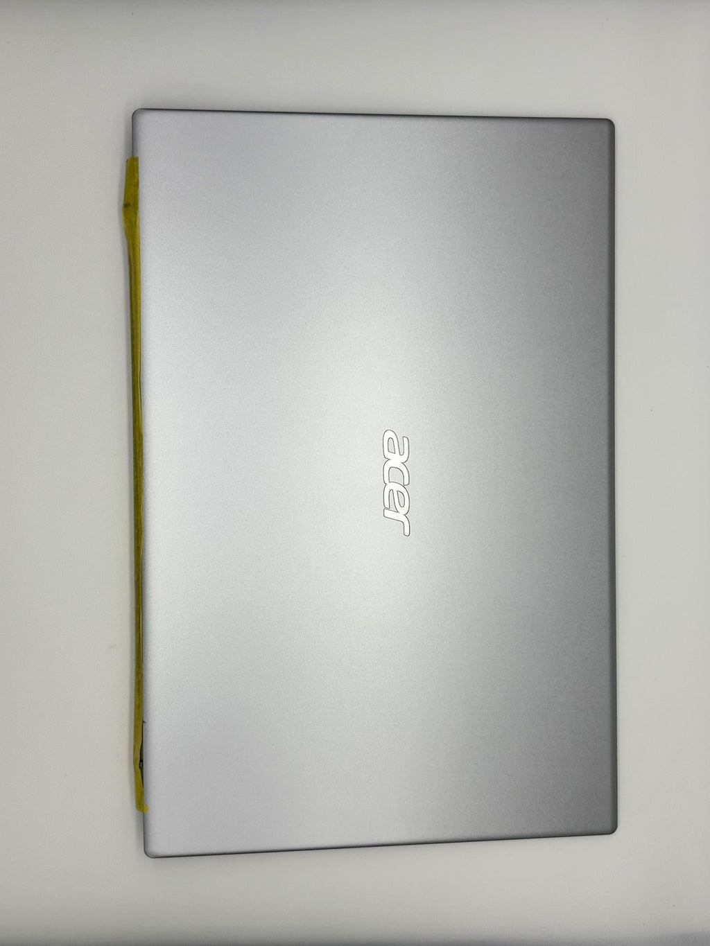 <strong>60.A6MN2.002</strong><br>Original Acer BIldschirmdeckel - COVER.SILVER.LCD</br>