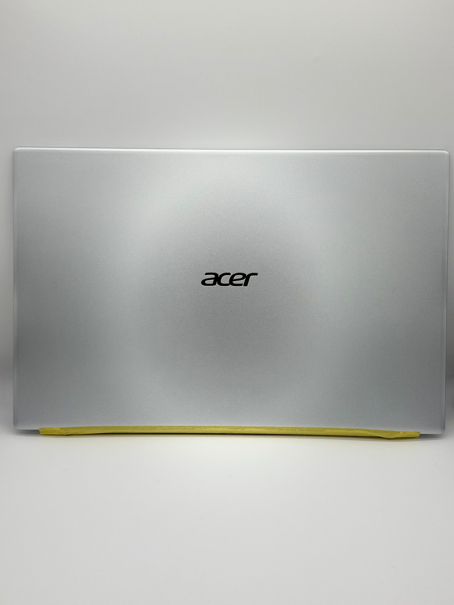 <strong>60.A6TN2.F02</strong><br>ACER COVER LCD SILVER</br>