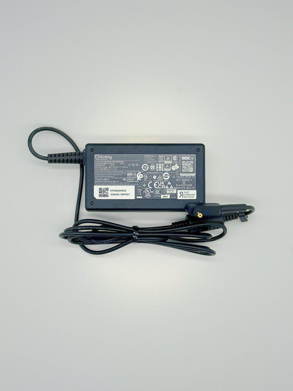 <strong>KP.0650H.025</strong><br>Original Acer Netzteil - ADAPTER.AC.65W.19V/3.42A.CHICONY</br>