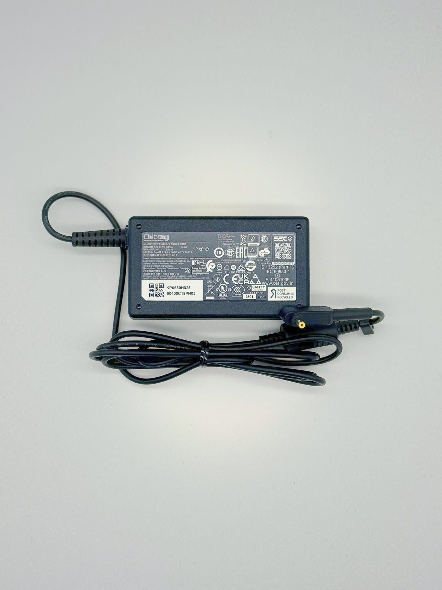 <strong>KP.0650H.025</strong><br>Original Acer Netzteil - ADAPTER.AC.65W.19V/3.42A.CHICONY</br>