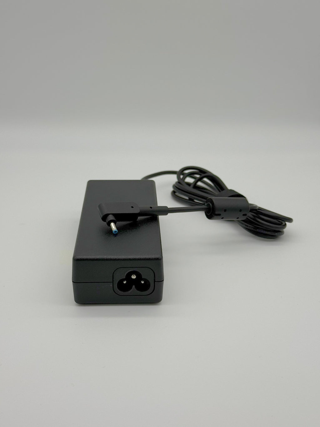 <strong>KP.0900H.004</strong><br>Original Acer Netzteil - ADAPTER.AC.90W.1.1x3.0x7.7.19V/4.74A</br>