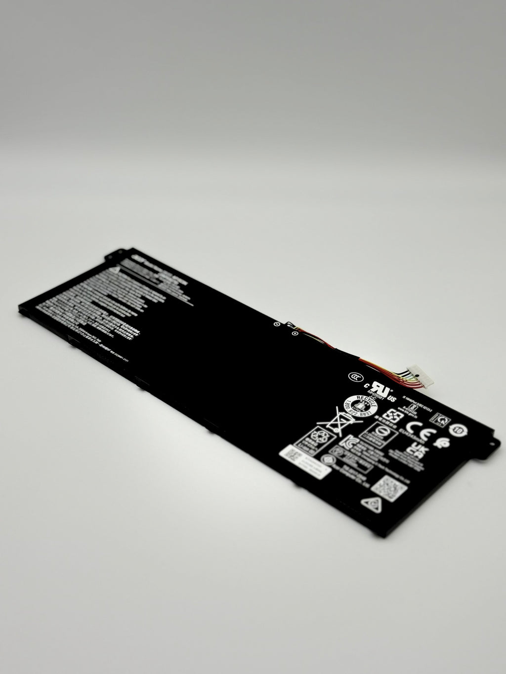 <strong>KT.0030G.020</strong><br>Original Acer Akku - BATTERY.3S1P.3-CELL.4343MAH</br>